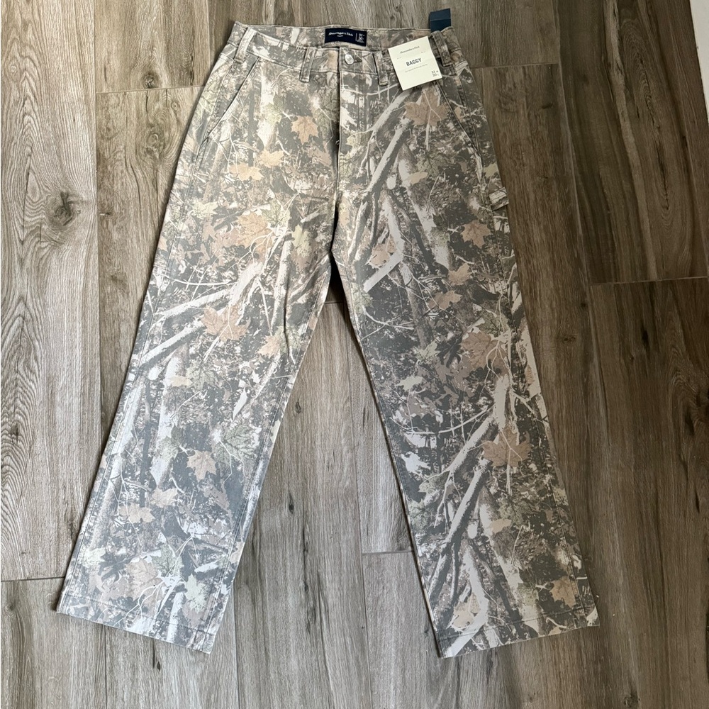 Men’s Abercrombie & Fitch Baggy Camo Jeans